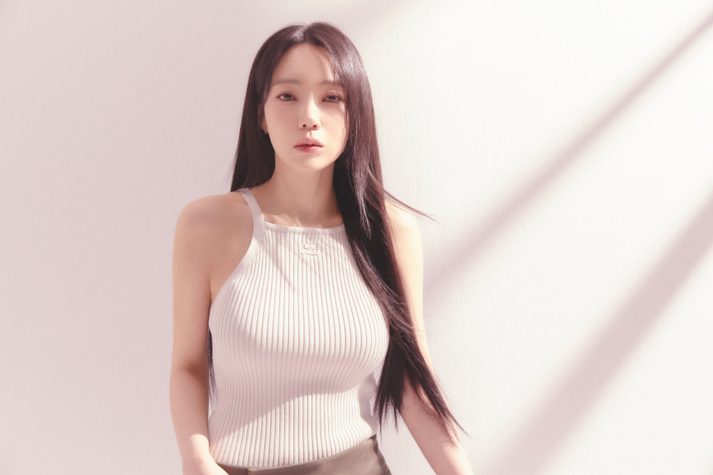 Yulee Choi Performing Live At Fonda Theatre In Los Angeles